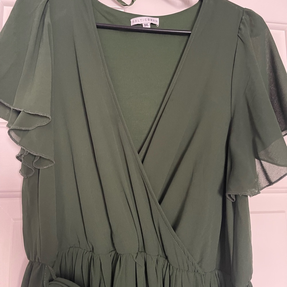 SALTWATER LUXE Women's Green Wrap Dress